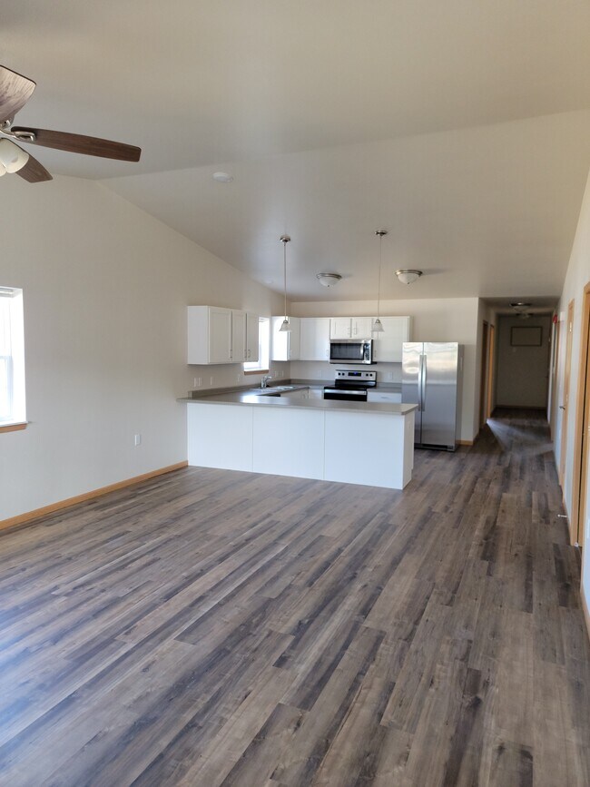 Photo - 112 Eggleston St