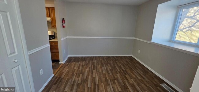 Photo - 6974 Knighthood Ln