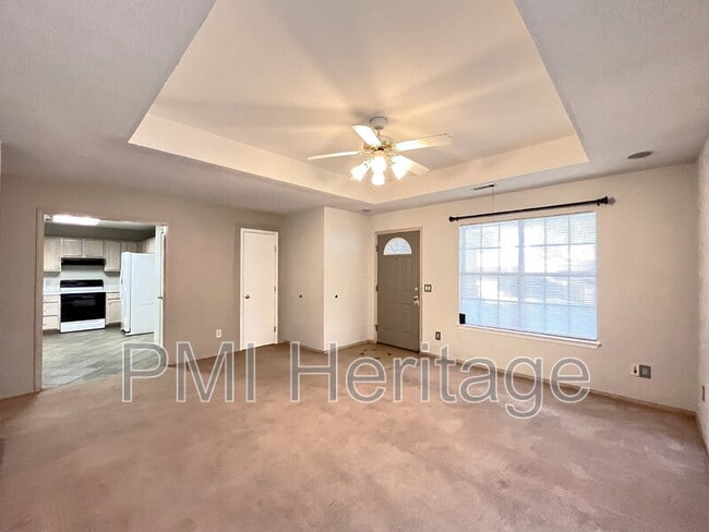 Photo - 886 N Daisy Ln