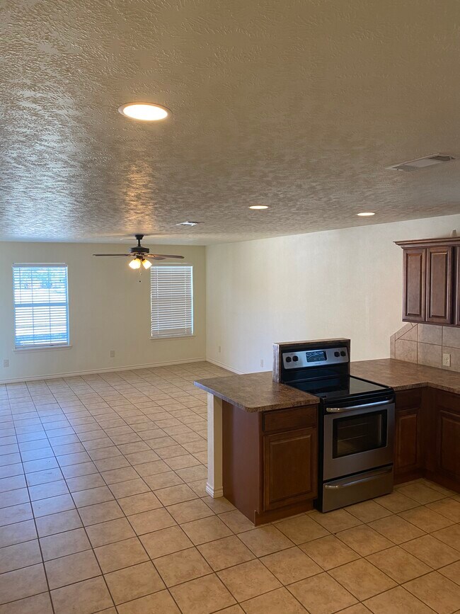 Photo - 200 W Crosby St Unit 1