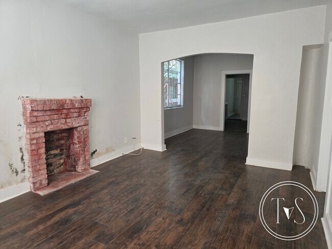 Photo - RATE DROP ALERT! (was $1945/month)