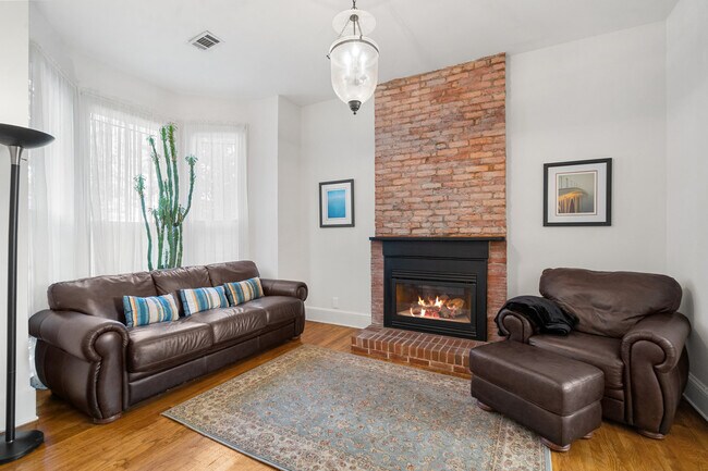 Photo - 1408 S St NW Unidad ID1047363P