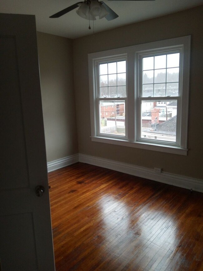Photo - 1112 9th Street