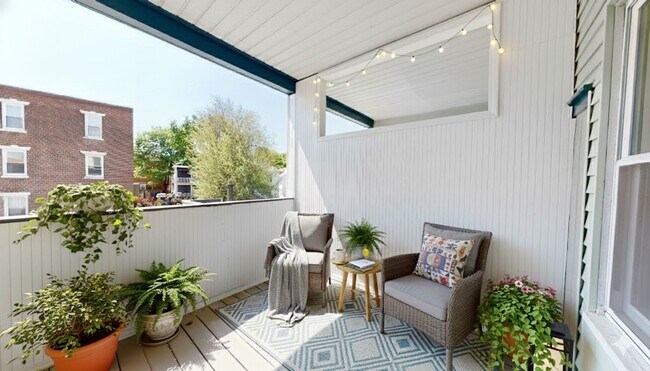 Photo - Beautiful 3 Bed with Parking in Salem
