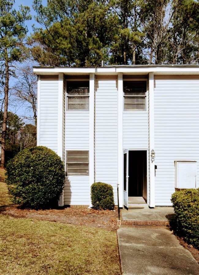 Building Photo - 573 Winding Creek Rd Rental