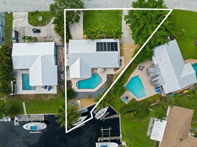 Photo - 1749 SW Coxswain Pl