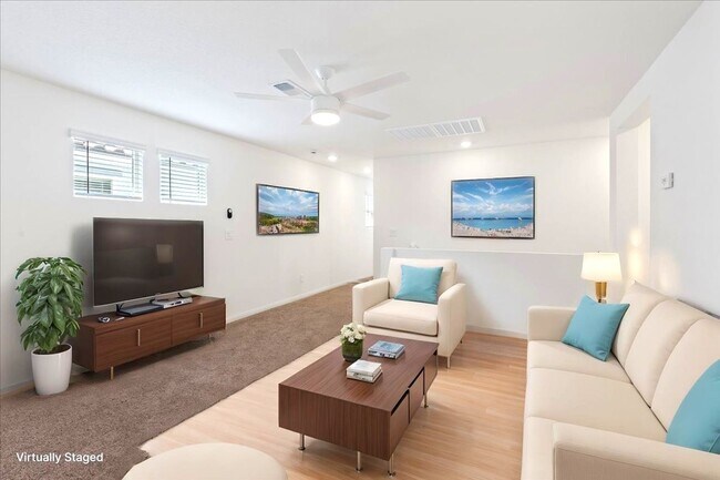 Photo - Status: Accepting Applications