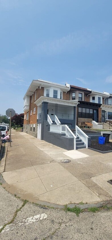 Very big and beautiful West Philadelphia E... - Very big and beautiful West Philadelphia E...