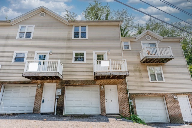 Building Photo - 2 Bakers Landing Rental