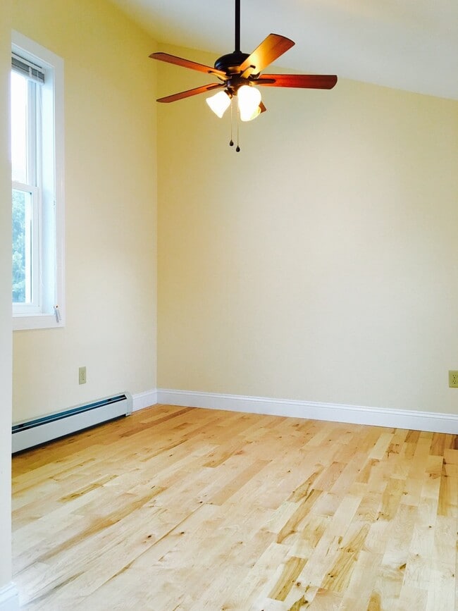 Photo - 158 North St Unit APT B