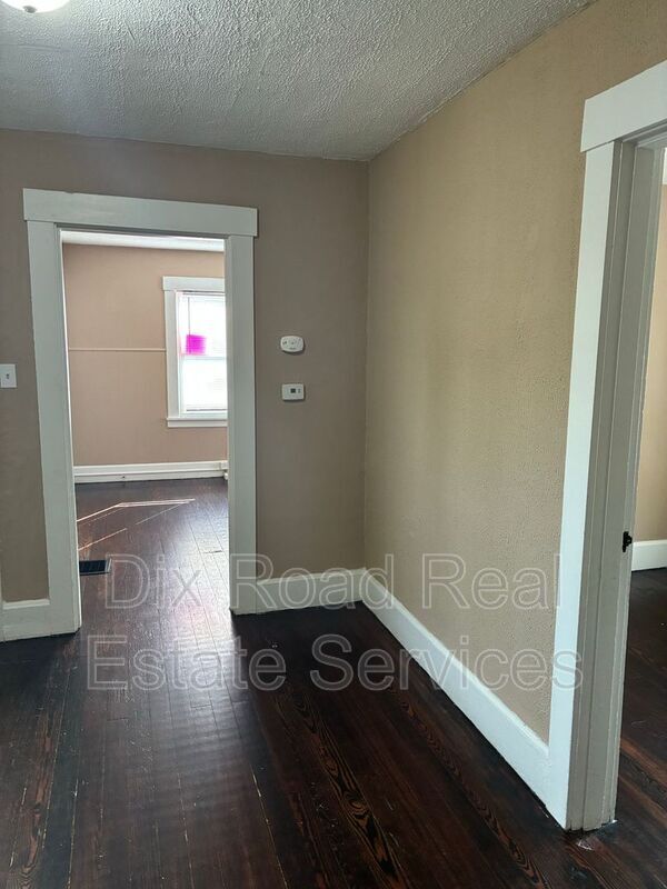 Photo - 1002 Auburn St