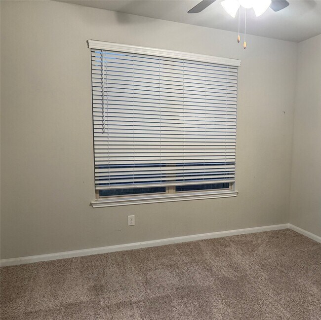 Photo - 29311 Kellys Falls Ct