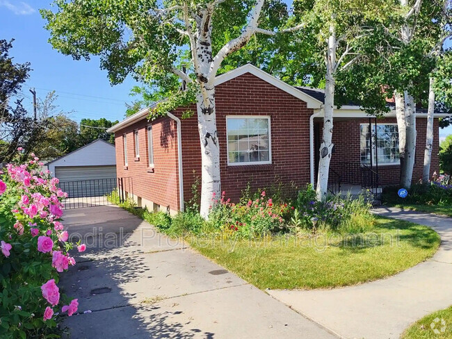 Building Photo - 2540 E 1700 S Rental