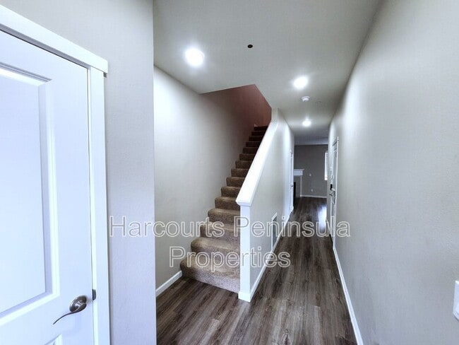 Photo - 4785 Driftwood St