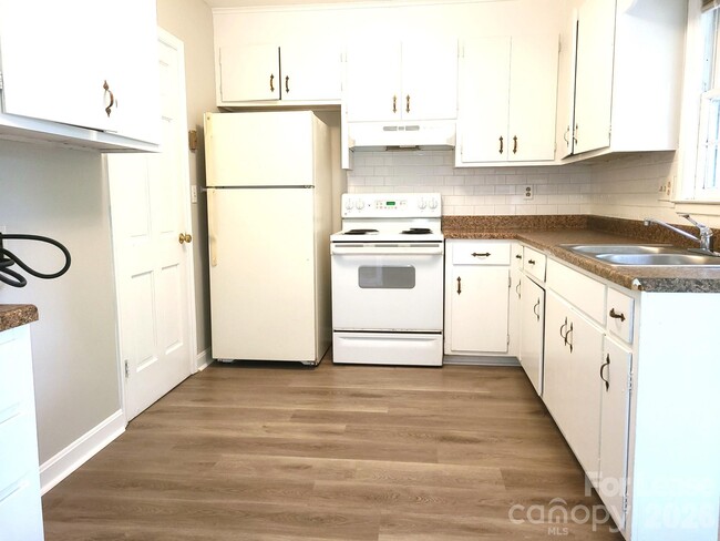 Photo - 4227 Walker Rd Unit 6