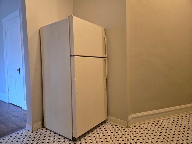 Photo - 1 Bed 1 Bath Apartment Cap Hill Unit 1358-4