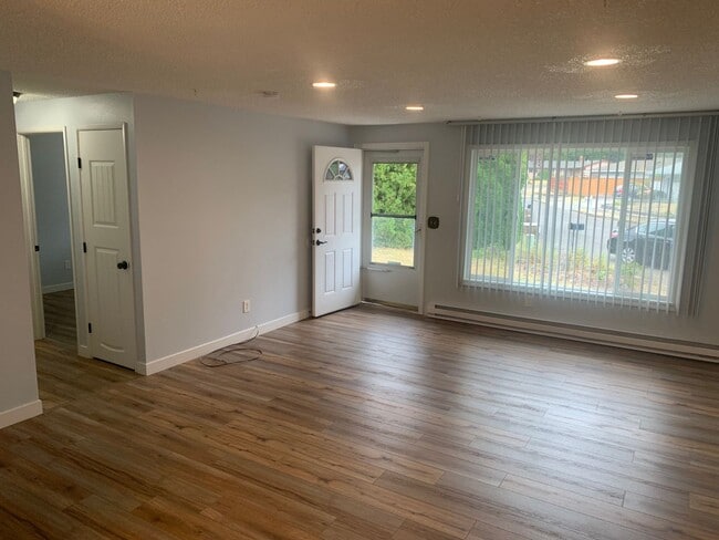 Photo - Tidy Gresham Ranch Style Home