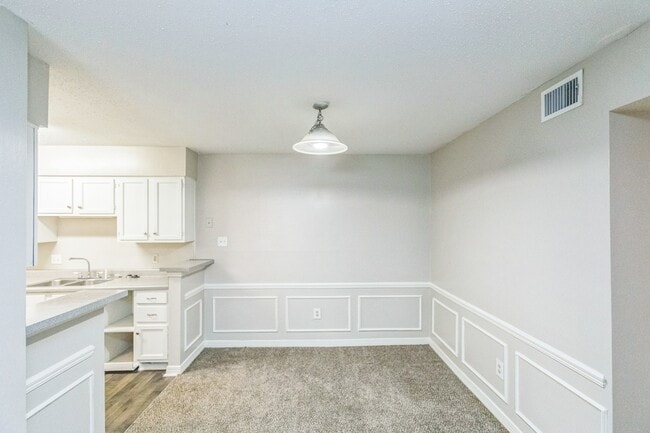 Photo - Hampton House