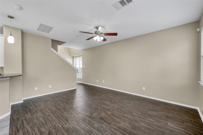 Photo - 19 Peach Ridge Pl