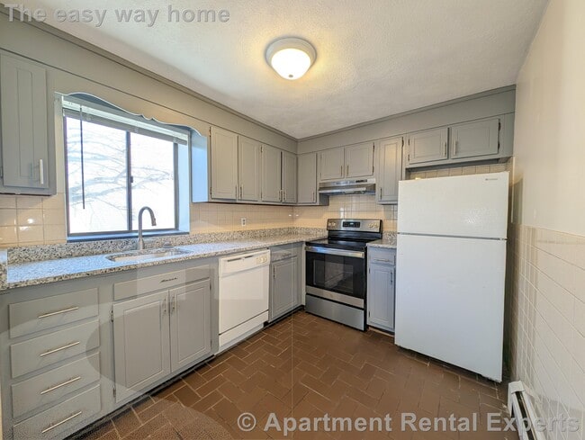 Photo - 86 Newbury St Unit #2