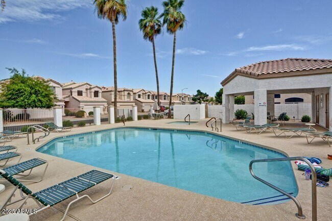 Photo - 3438 E Rockwood Dr