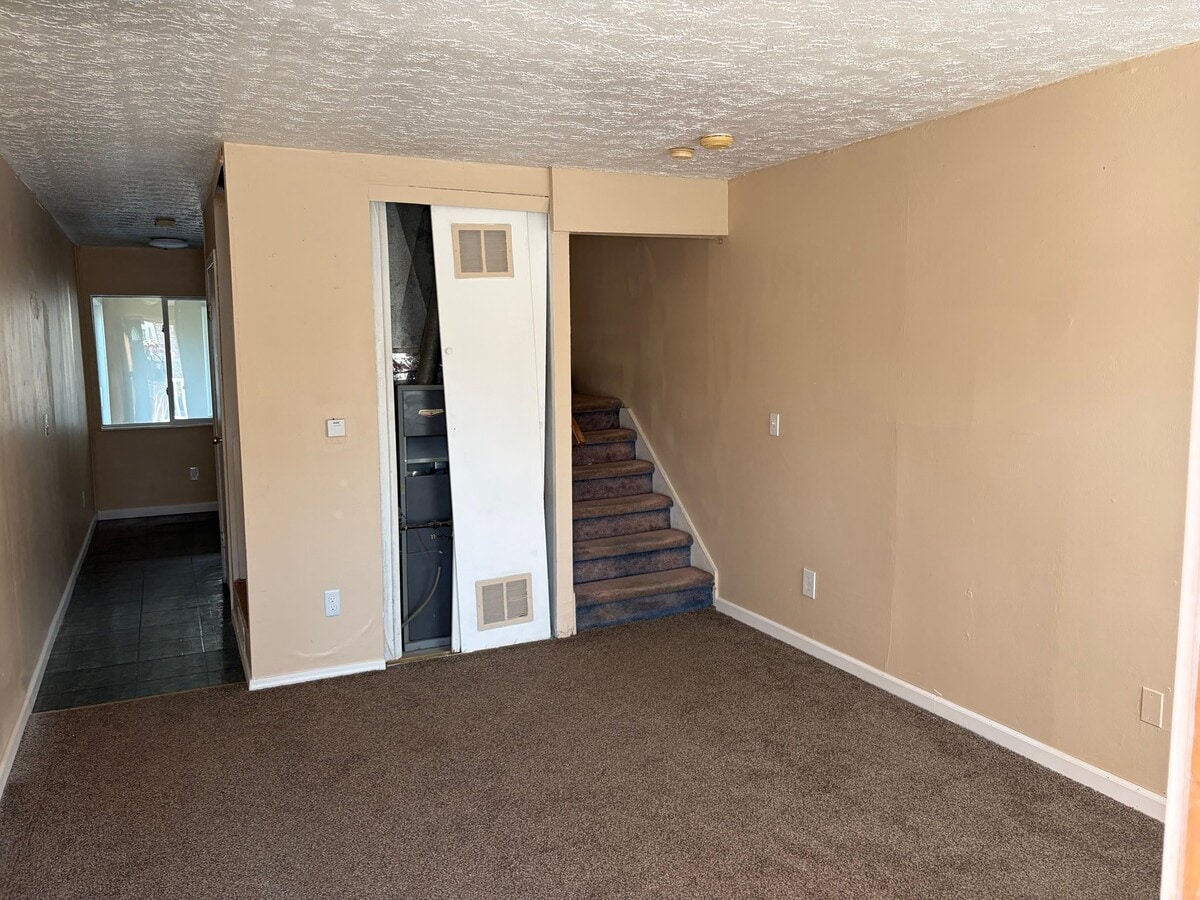 Photo - 132 Mann Ave