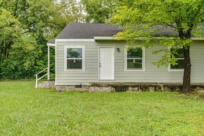 Building Photo - Spacious 1-Bedroom in Convenient Chattanoo... Unit 1 Rental