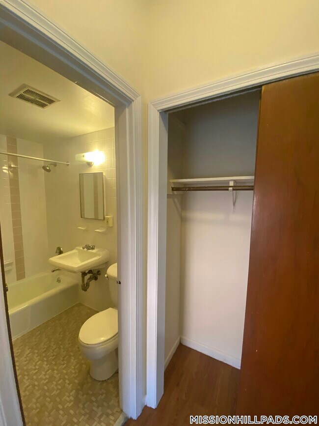 Photo - 74 S Huntington Ave Unit 1