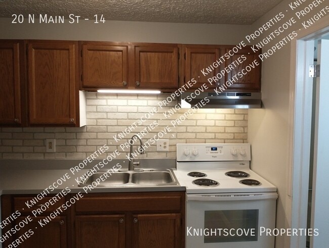 Building Photo - 20 N Main St Unit 14