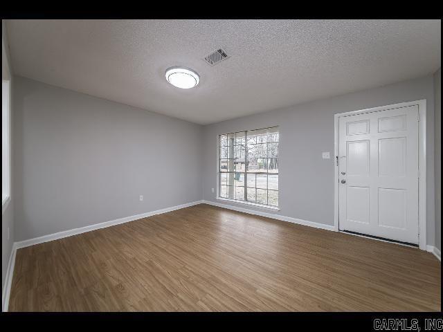 Photo - 143 Oaklawn Dr