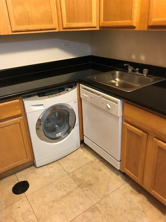 Photo - 141-44 84th Rd