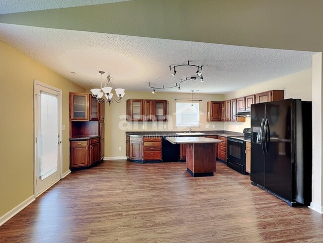 Photo - 9892 Cedarstone Ln