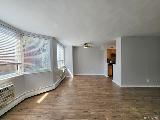 14 Nosband Ave Unit 1A