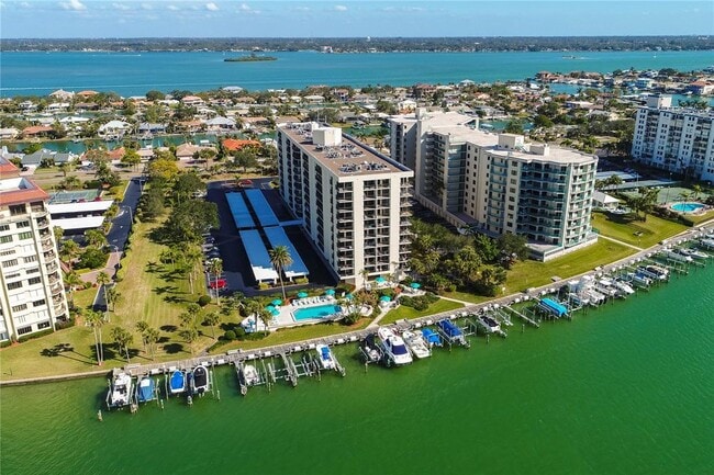 Photo - 690 Island Way Unit 708