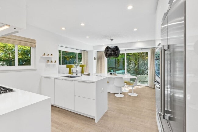 Photo - Stylish Condo in Desirable Alta Heights Neighborhood