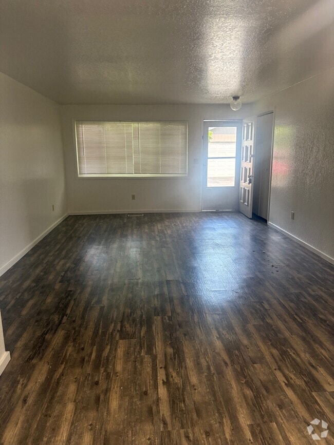 Building Photo - 3047 N Linda Vista Ln Rental