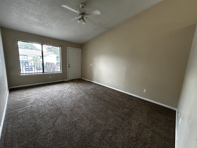 Photo - Condo for Rent Unit 16