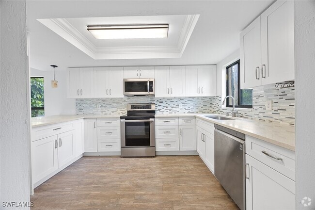 Building Photo - 4610 Chantelle Dr Unit P104 Rental