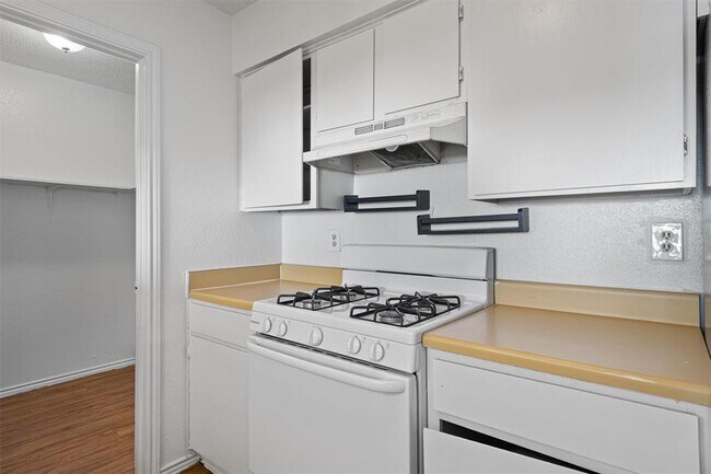 Photo - 5501 Spring Meadow Rd Unit B