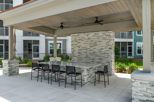 Essex Luxe Apartments