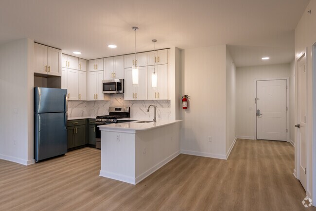 2BR, 2BA - 1,098SF