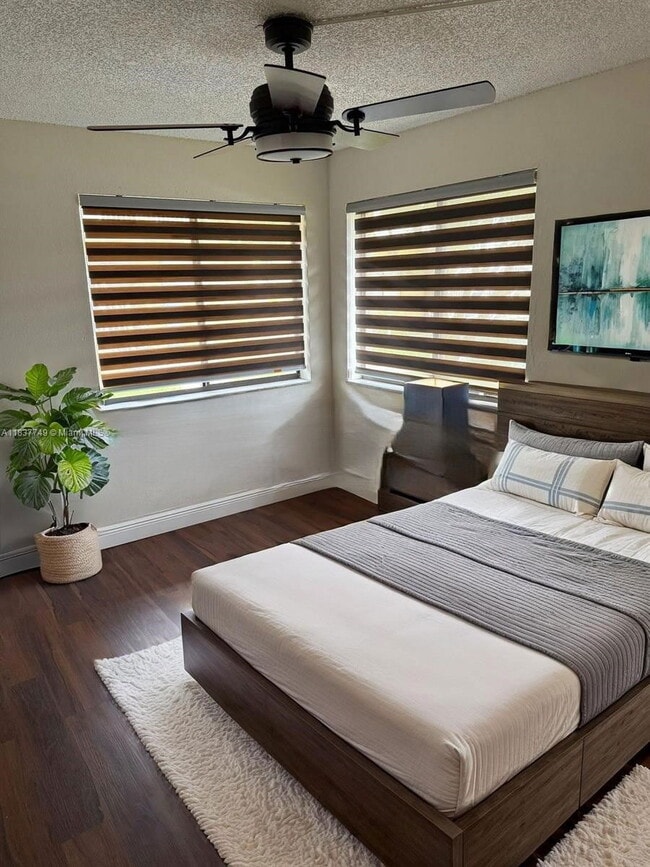 Photo - 600 NW 214th St Unit 105