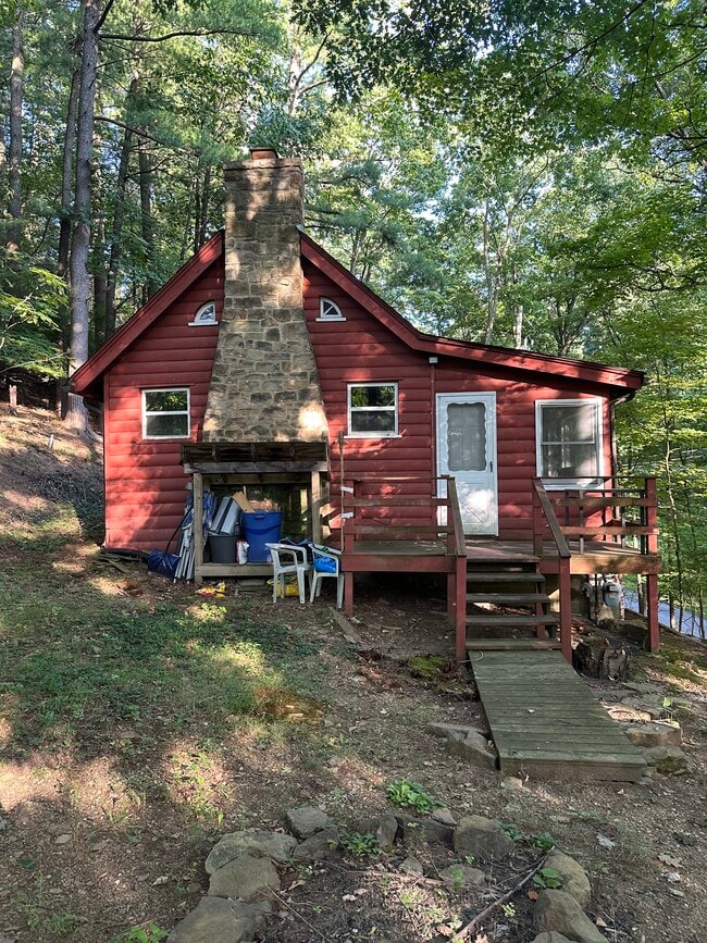 188 Thompson Run Rd