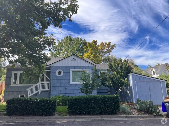Building Photo - 509 Scenic Dr Unit Front Rental
