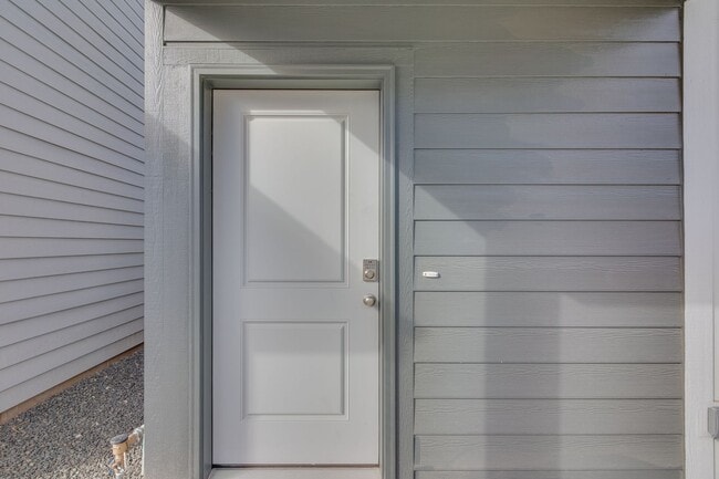 Photo - Beautiful 2 Bedroom Cottage Available!