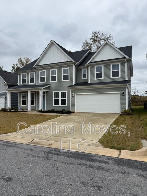 Photo - 521 Fenwick Dr