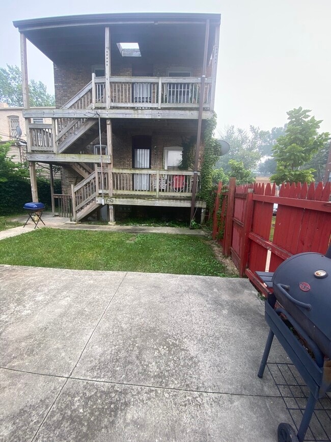 Photo - 2704 E 77th St Unit 2