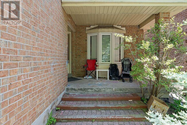 Photo - 73 Jessica Gardens