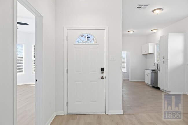 Photo - 2104 Cervin Blvd