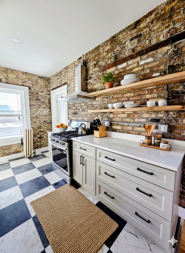 Photo - 2402 E Webster Pl Unit 5